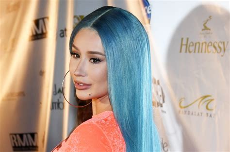 How Rapper Iggy Azalea Is Making Money On OnlyFans